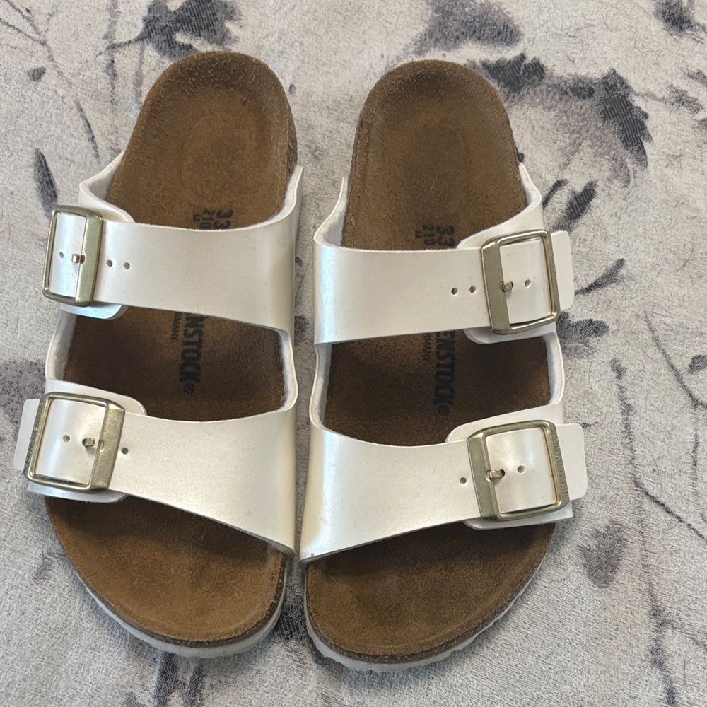Birkenstock Kids Cream Sandals Great used condition